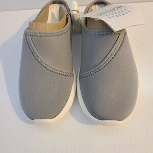 Crocs LiteRide Mesh Mule Women's Size, 5 NEW light gray